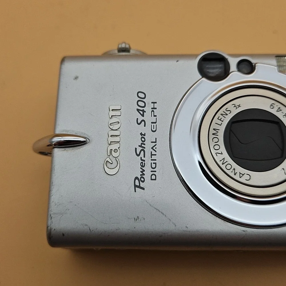 Canon PowerShot Digital ELPH S400 4.0MP Digital Camera UNTESTED AS IS No Battery